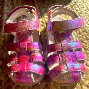 Toddler girls size 9 See Kai Run sandals